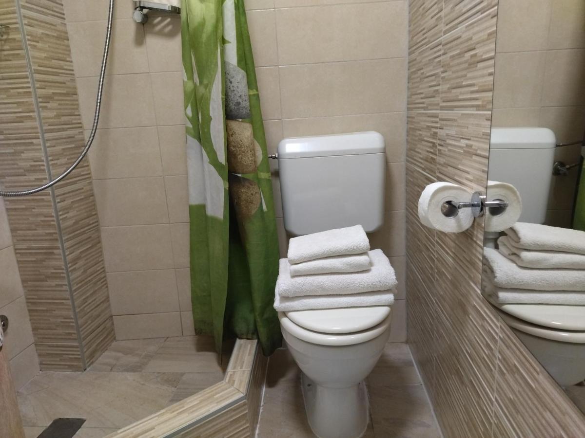 Tiny Studio In City Center Stone House สปลิท ภายนอก รูปภาพ